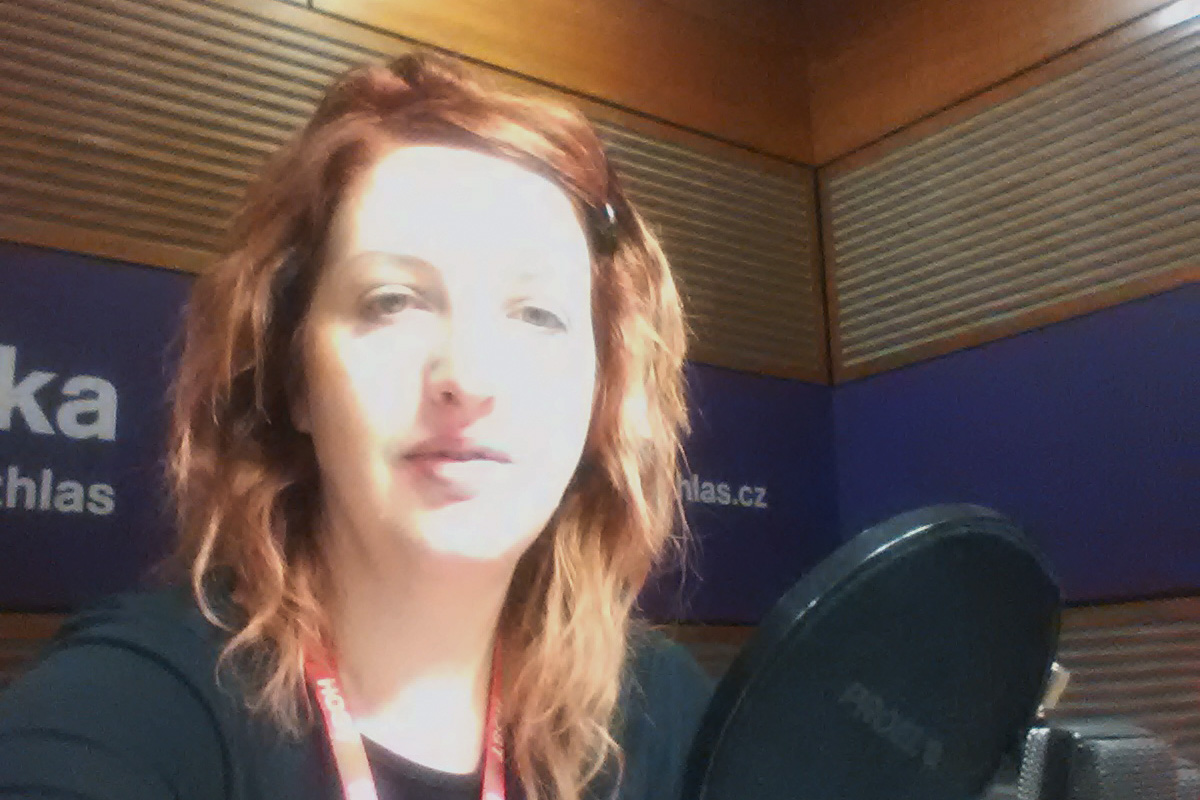 Read more about the article Rozhovor Petra Vacka s Hanou Homolkovou pro Rádio Junior